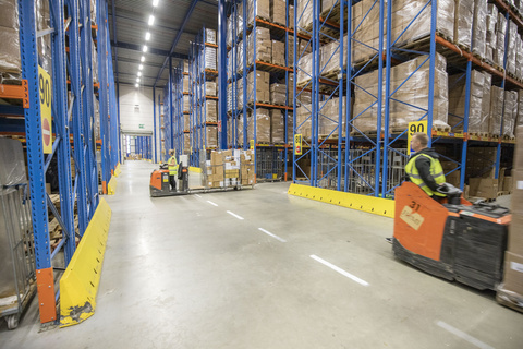 Image of Action employees working in the Distribution Center