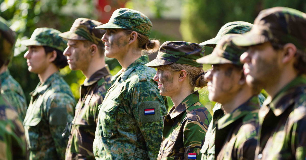Dienjaar bij Defensie WerkenbijDefensie.nl Dienjaar bij Defensie WerkenbijDefensie.nl